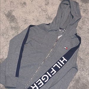tommy hilfiger hoodie